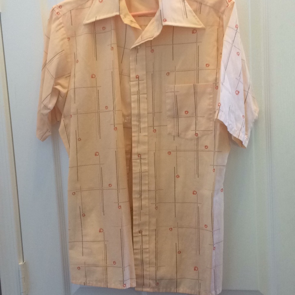 FINAL MARKDOWN Men’s Van Heusen SS Sport Shirt (M)